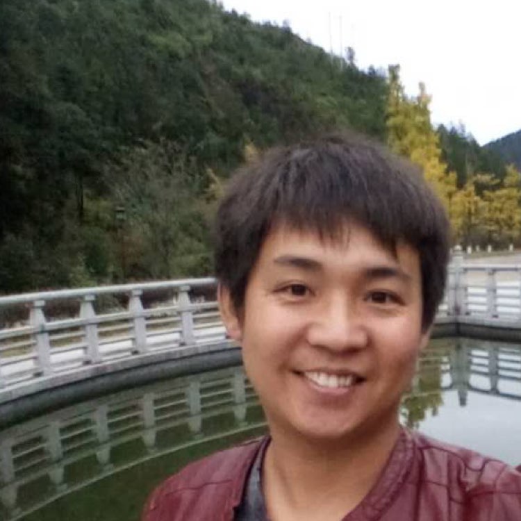 李彬