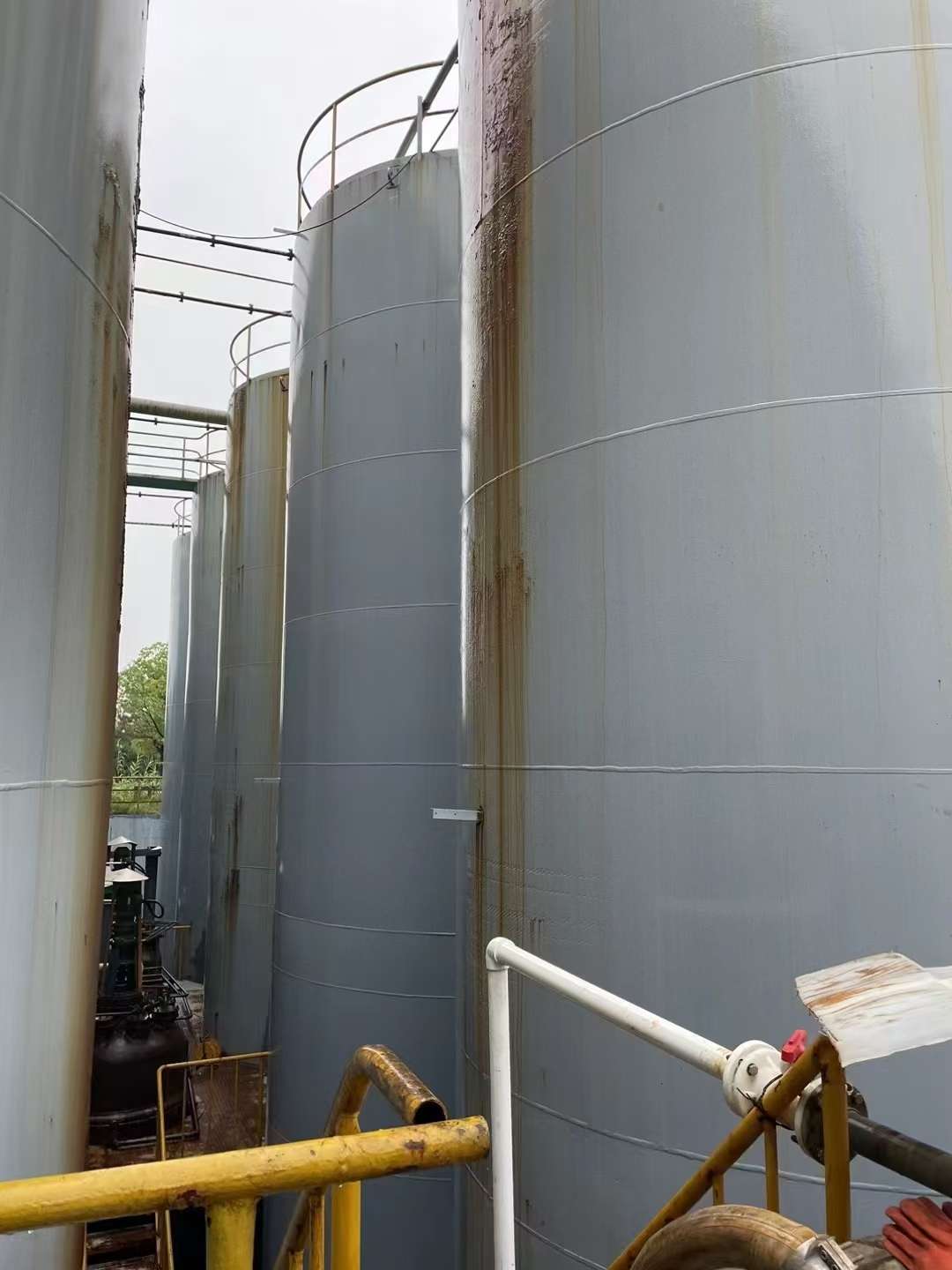 立式鋼襯塑儲(chǔ)罐